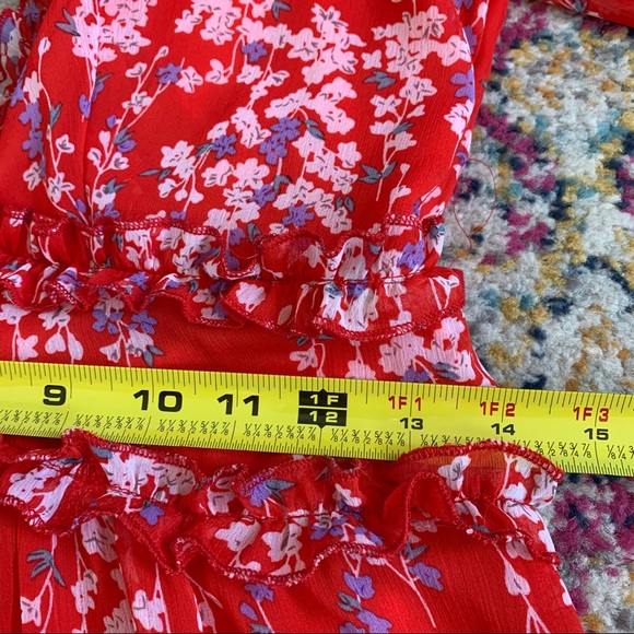 LANEY CUTOUT BACK RUFFLE DETAIL FLORAL DRESS RED New - Picture 6 of 12